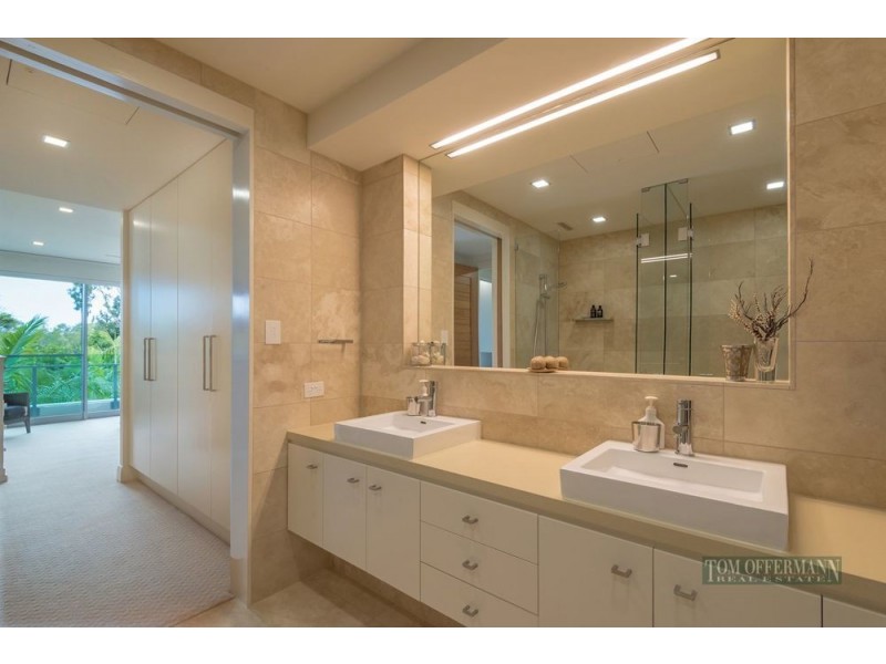 16/8 Serenity Close, Noosa Heads QLD 4567