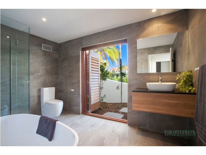 14 Cooran Court, Noosa Heads QLD 4567