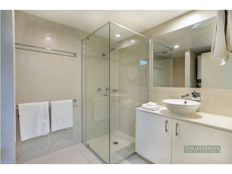 2/25 Allambi Rise, Noosa Heads QLD 4567