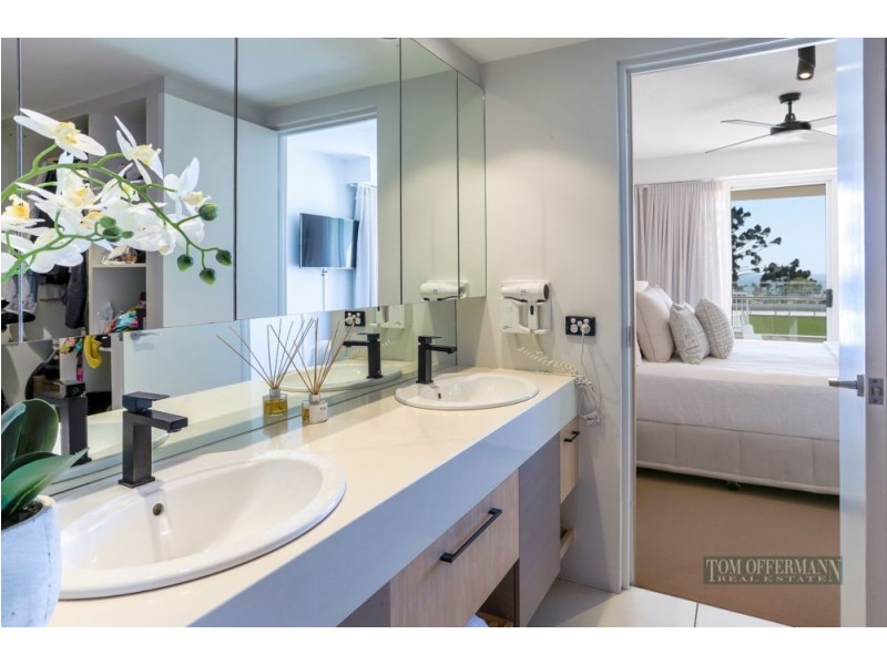 12/2 Noosa Drive, Noosa Heads QLD 4567