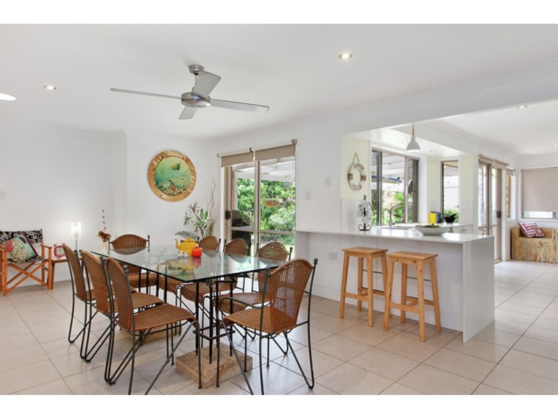 9 Hardy Street, Sunrise Beach QLD 4567