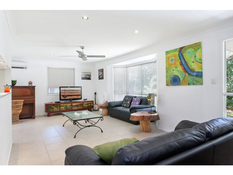 9 Hardy Street, Sunrise Beach QLD 4567