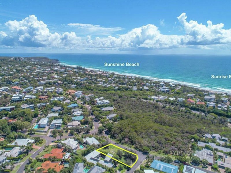 2 Compass Place, Sunrise Beach QLD 4567
