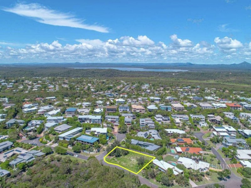 2 Compass Place, Sunrise Beach QLD 4567