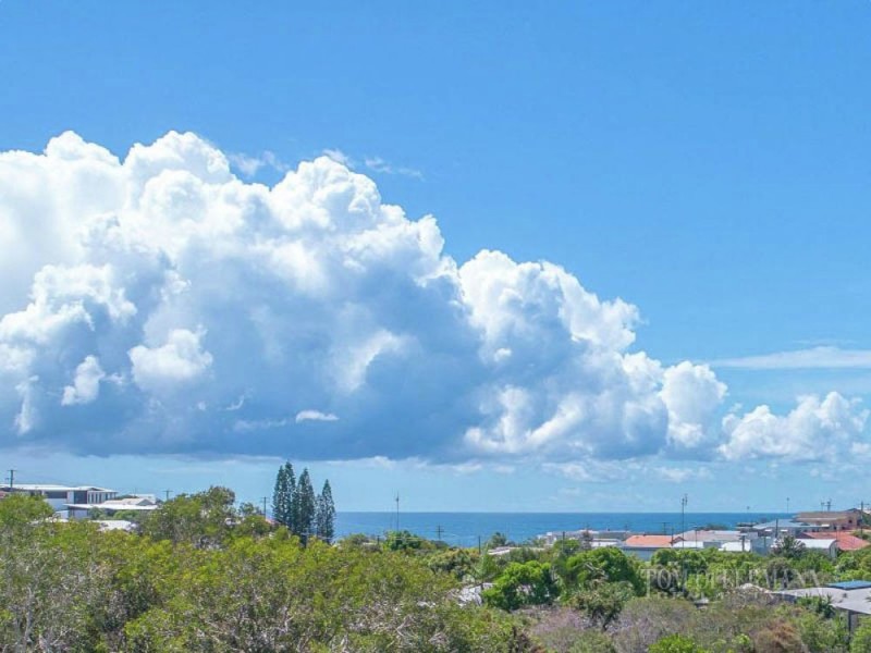 2 Compass Place, Sunrise Beach QLD 4567