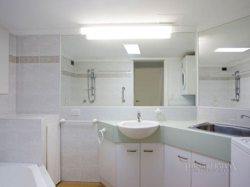 13/86 Noosa Parade, Noosa Heads QLD 4567