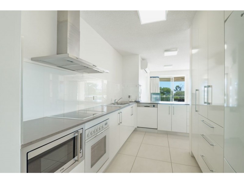 6/2 Noosa Drive, Noosa Heads QLD 4567