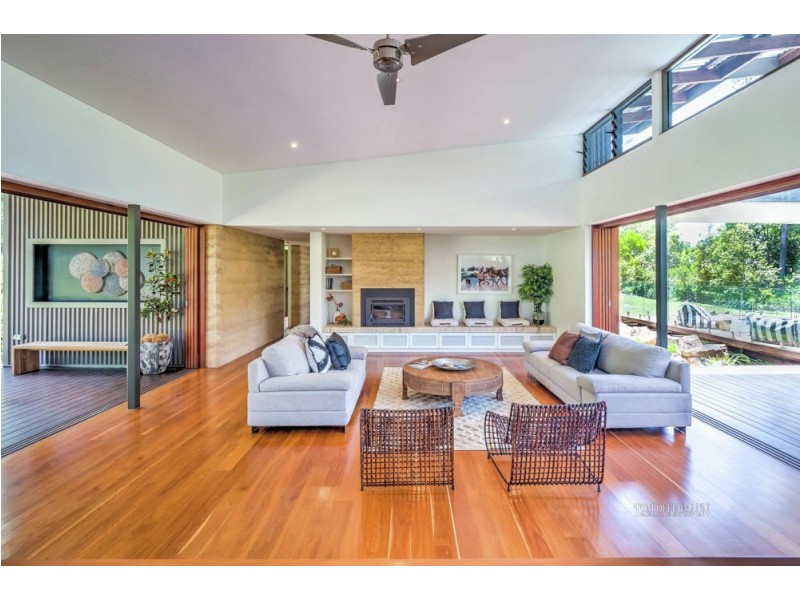 734 Calanthe Ave, Doonan QLD 4562