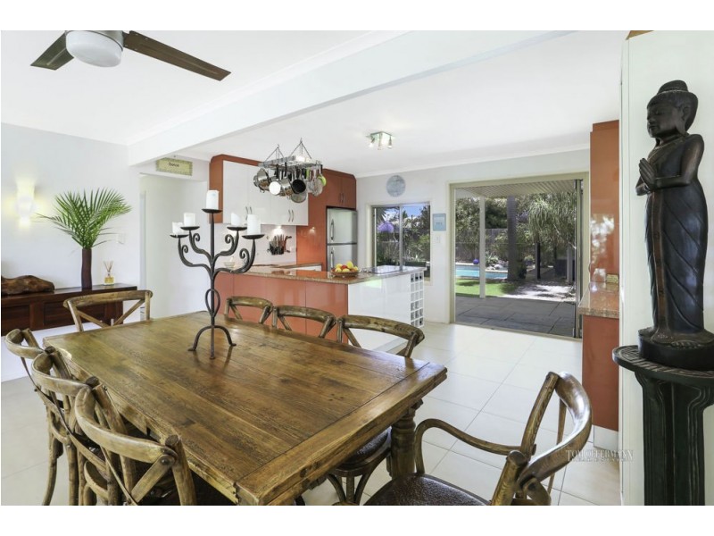 18 Paluma St, Sunrise Beach QLD 4567