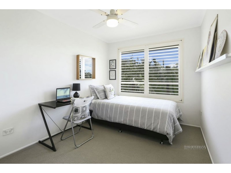 18 Paluma St, Sunrise Beach QLD 4567
