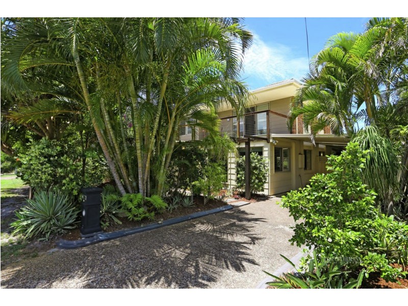 18 Paluma St, Sunrise Beach QLD 4567