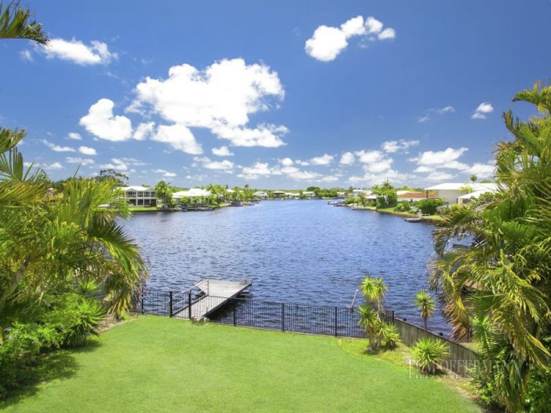 4 The Peninsula, Noosa Waters QLD 4566