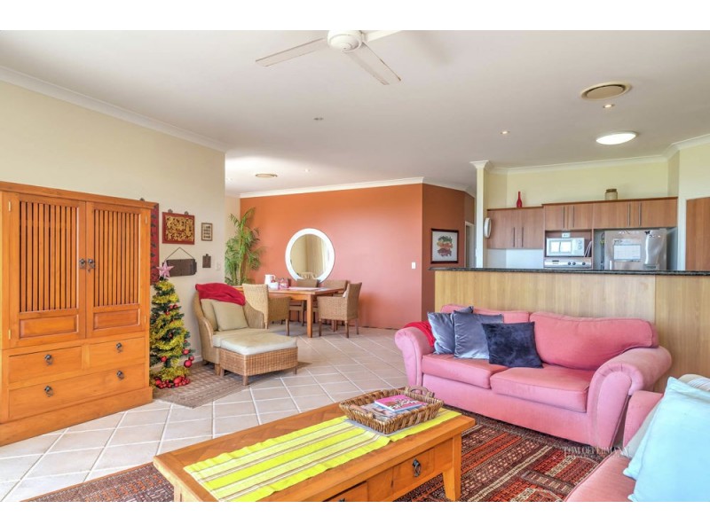 9/9 Selene St, Sunrise Beach QLD 4567