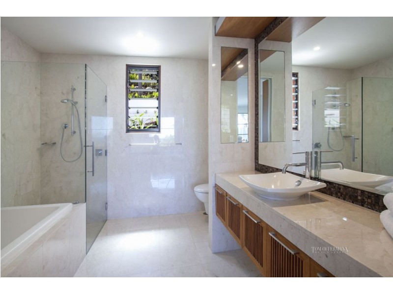 1/8 Avocet Pde, Peregian Beach QLD 4573