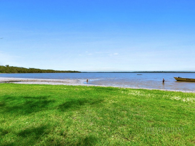 1 Lakeway Drive, Cooroibah QLD 4565