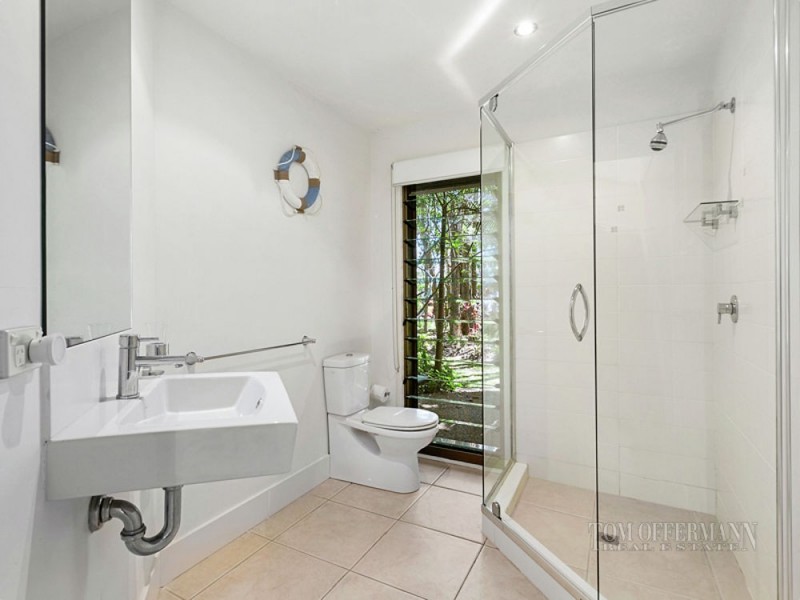 1 Lakeway Drive, Cooroibah QLD 4565