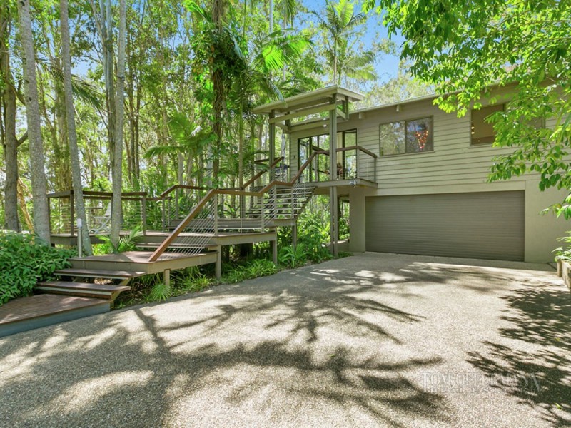 1 Lakeway Drive, Cooroibah QLD 4565