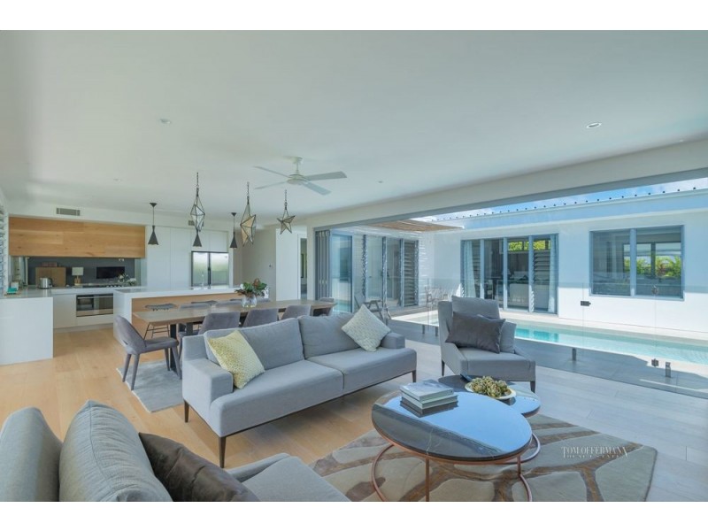 7 Hollyhock Crescent, Noosa Heads QLD 4567