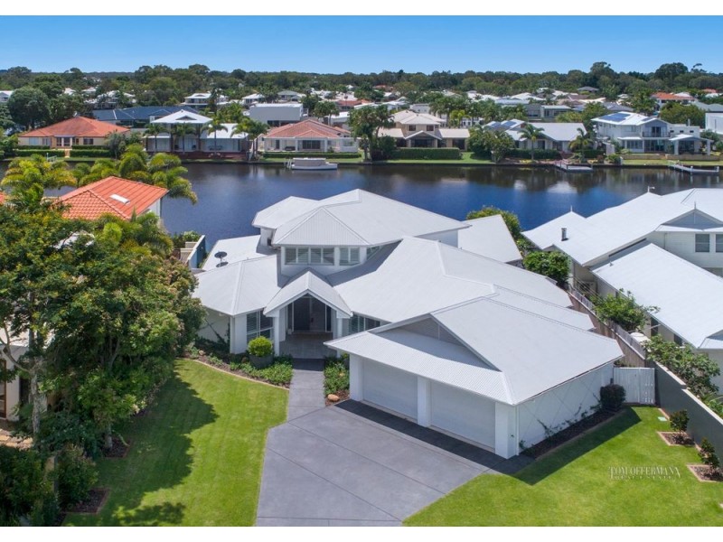 52 The Peninsula, Noosa Waters QLD 4566