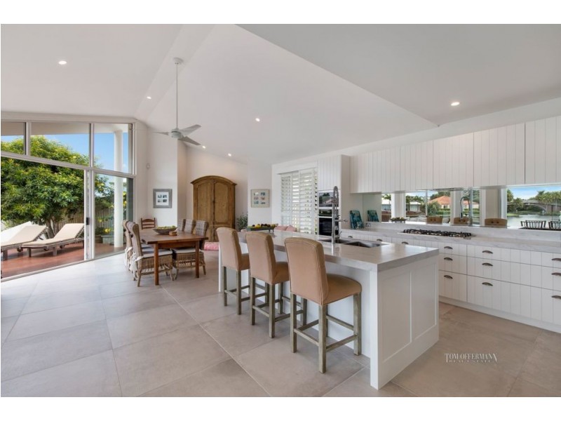 52 The Peninsula, Noosa Waters QLD 4566