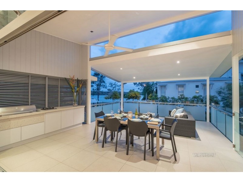 4 Edward St, Noosaville QLD 4566