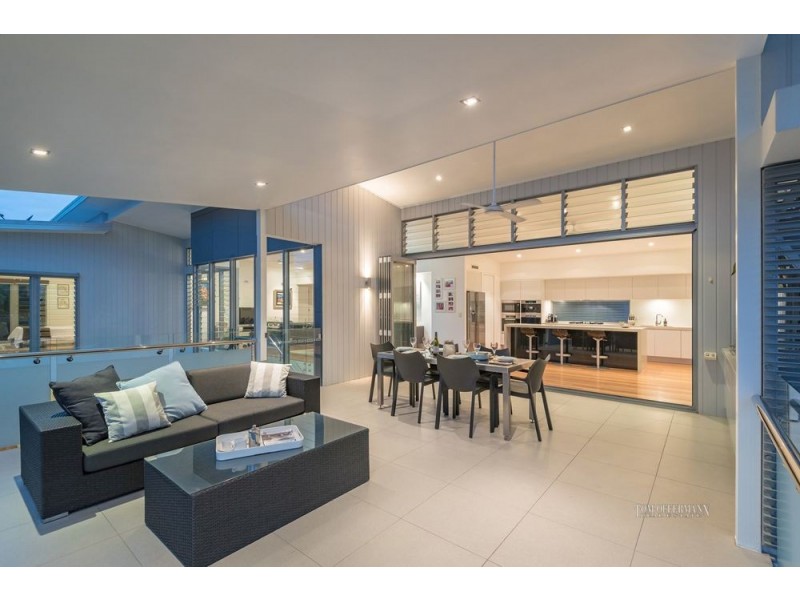 4 Edward St, Noosaville QLD 4566