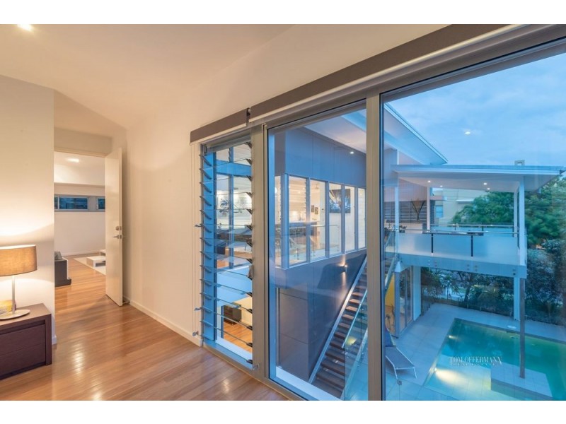4 Edward St, Noosaville QLD 4566