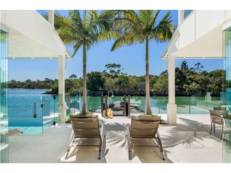 12 Noosa Parade, Noosa Heads QLD 4567