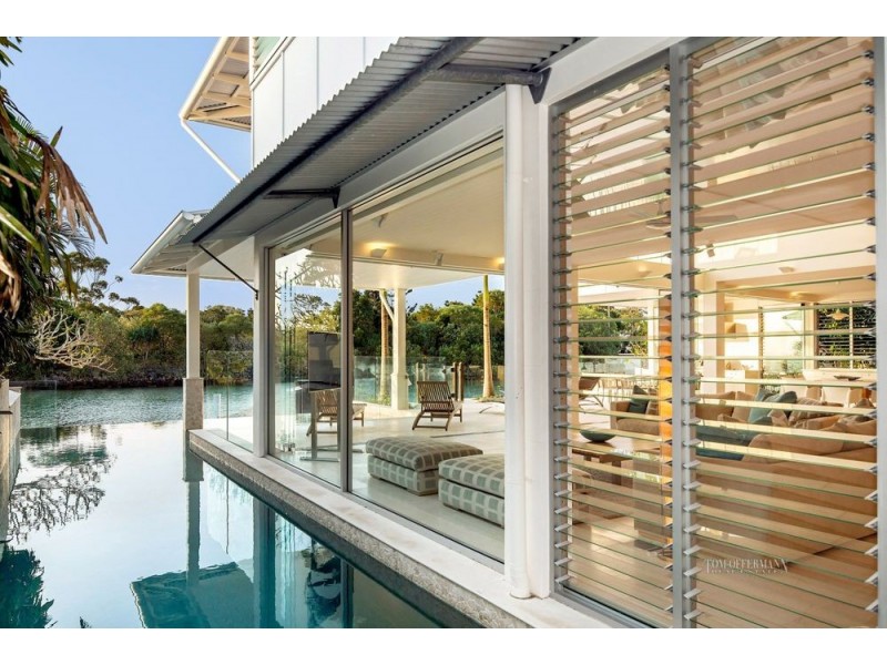 12 Noosa Parade, Noosa Heads QLD 4567