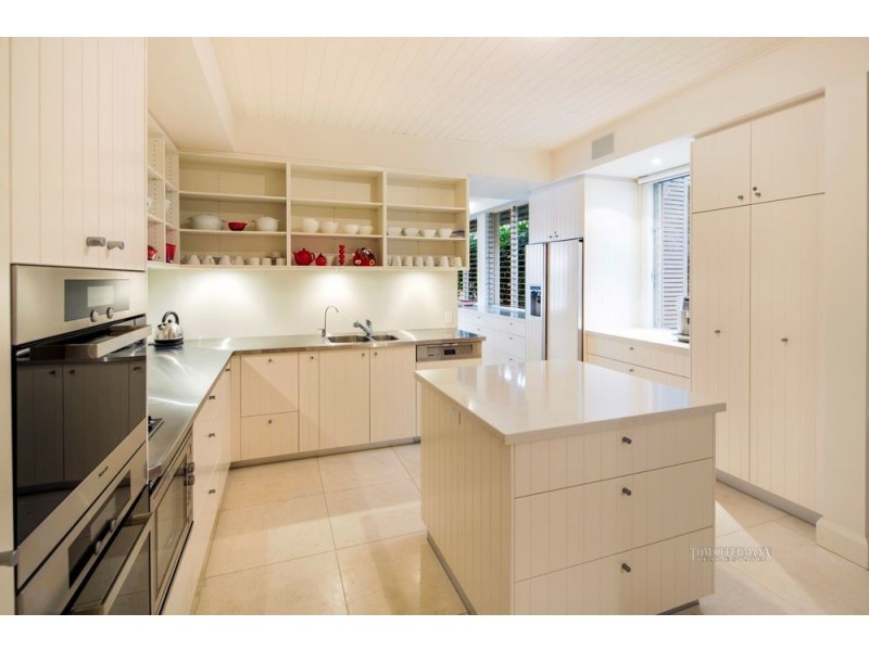 12 Noosa Parade, Noosa Heads QLD 4567