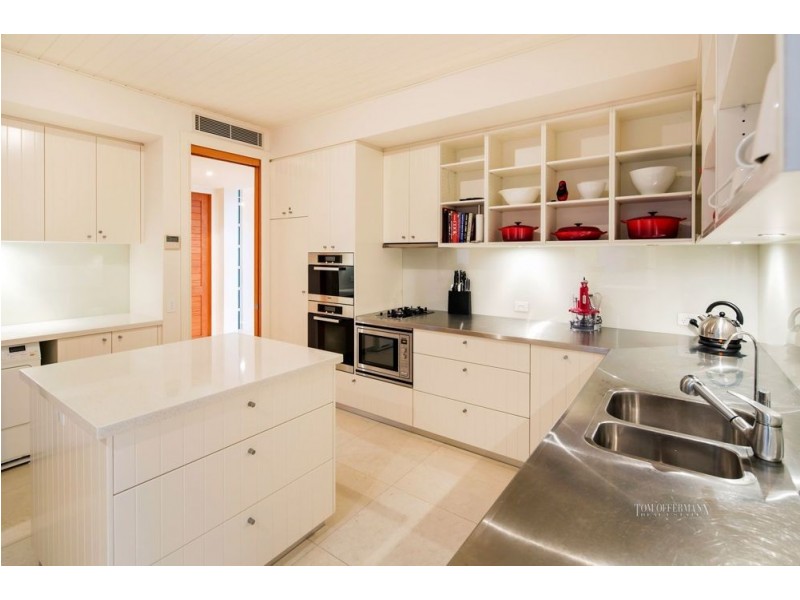 12 Noosa Parade, Noosa Heads QLD 4567