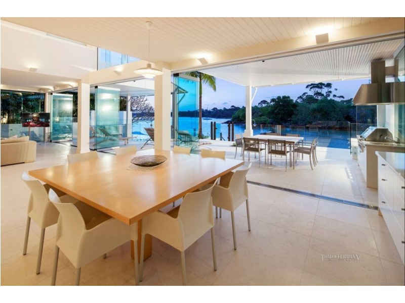 12 Noosa Parade, Noosa Heads QLD 4567