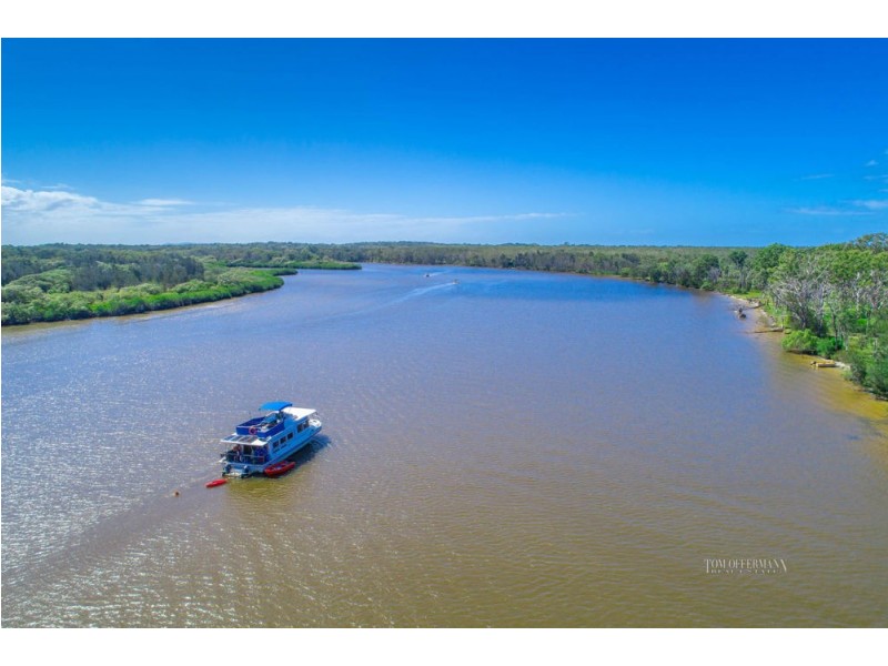 71 Noosa River Drive, Noosa North Shore QLD 4565