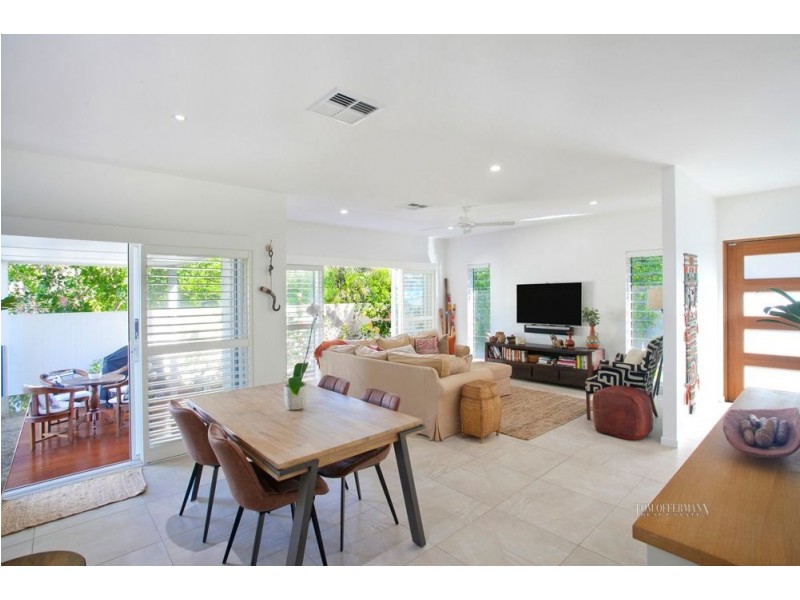 1/43 Elizabeth Street, Noosaville QLD 4566