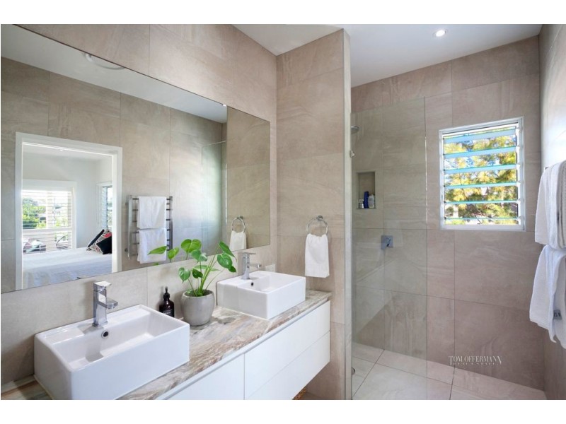 1/43 Elizabeth Street, Noosaville QLD 4566