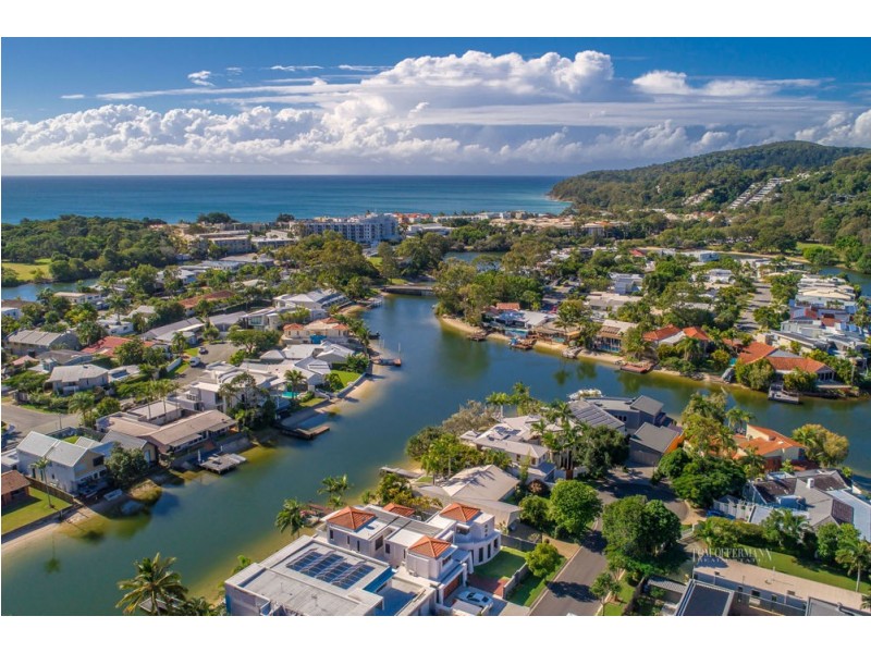 27 Mossman Court, Noosa Heads QLD 4567