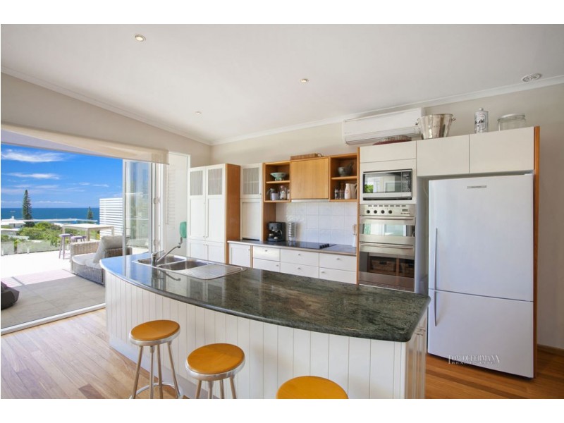 7 Surfside Ct, Sunshine Beach QLD 4567