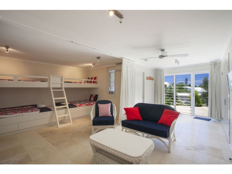 7 Surfside Ct, Sunshine Beach QLD 4567