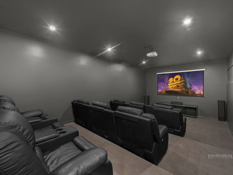 16 Taylor St, Balmoral QLD 4171