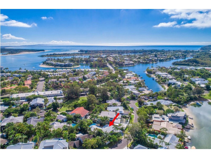 14 Dolphin Crescent, Noosaville QLD 4566