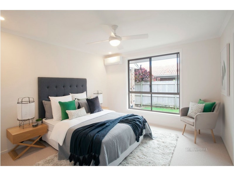 8 Wavecrest Drive, Castaways Beach QLD 4567