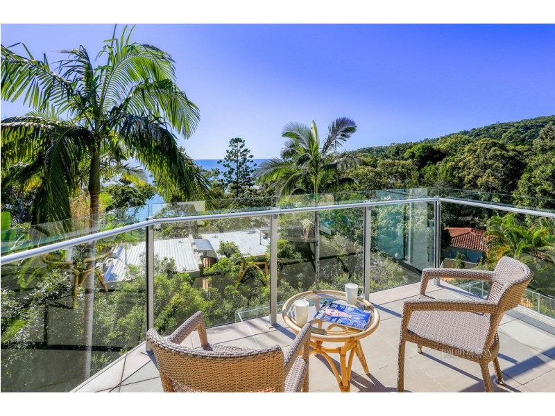 8/25 Allambi Rise, Noosa Heads QLD 4567