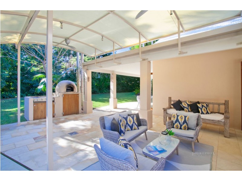 2 Habitat Place, Noosa Heads QLD 4567