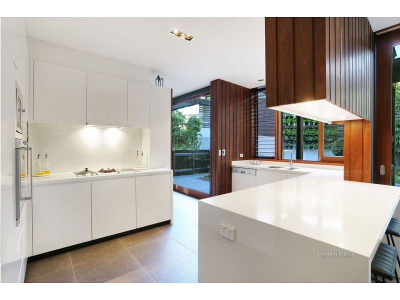 15 Wild Apple Court, Noosa Heads QLD 4567