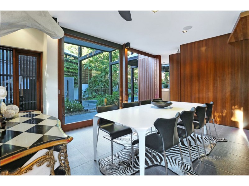 15 Wild Apple Court, Noosa Heads QLD 4567