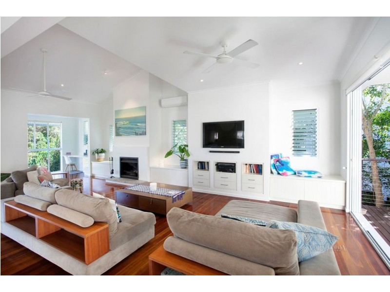 17 Whale Drive, Sunshine Beach QLD 4567