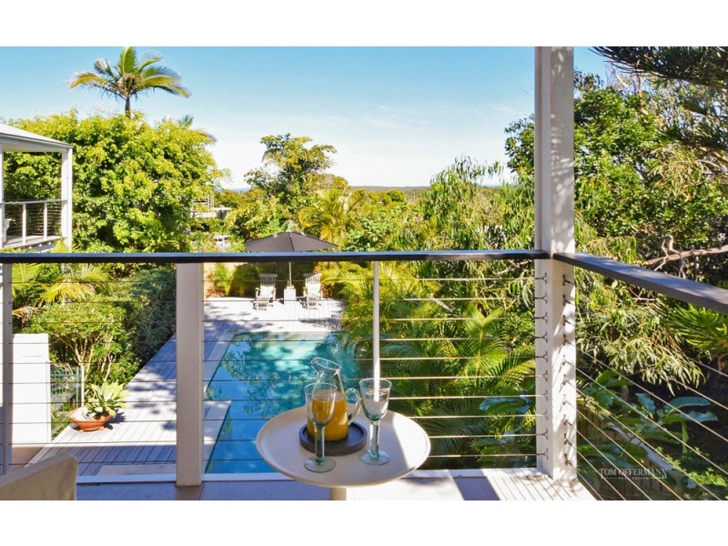 17 Woodlark Rise, Sunrise Beach QLD 4567