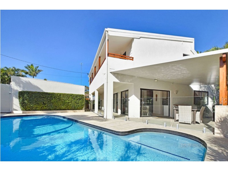 11 Delorme Street, Noosa Heads QLD 4567