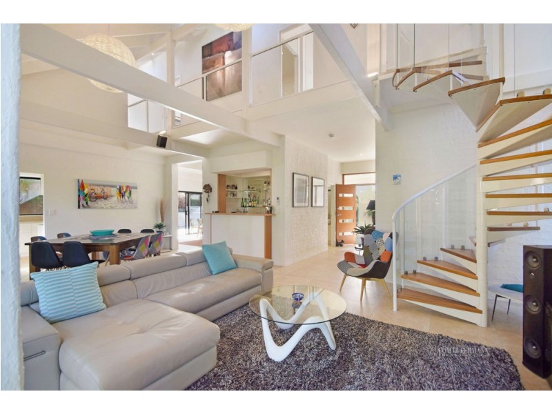 11 Delorme Street, Noosa Heads QLD 4567