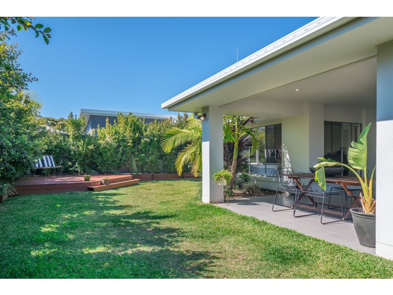 8 Blue Gum Road, Noosa Heads QLD 4567